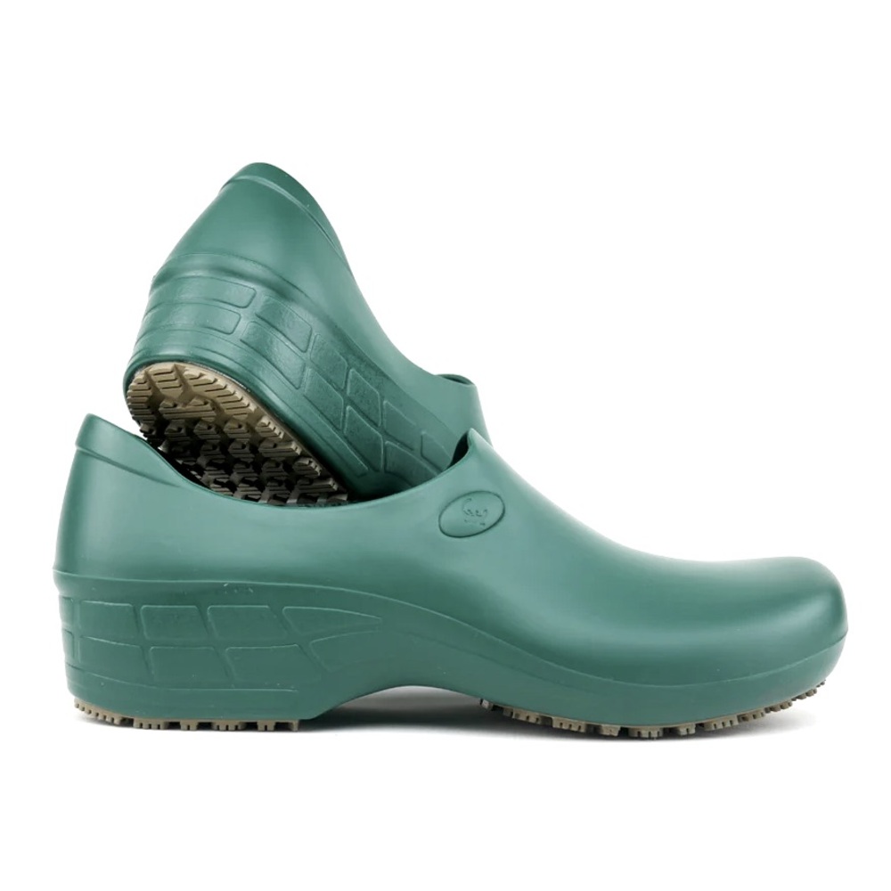 Sticky Shoes Women’s Nursing Slip-On Lightweight Non-Slip Waterproof Clogs Sz 9